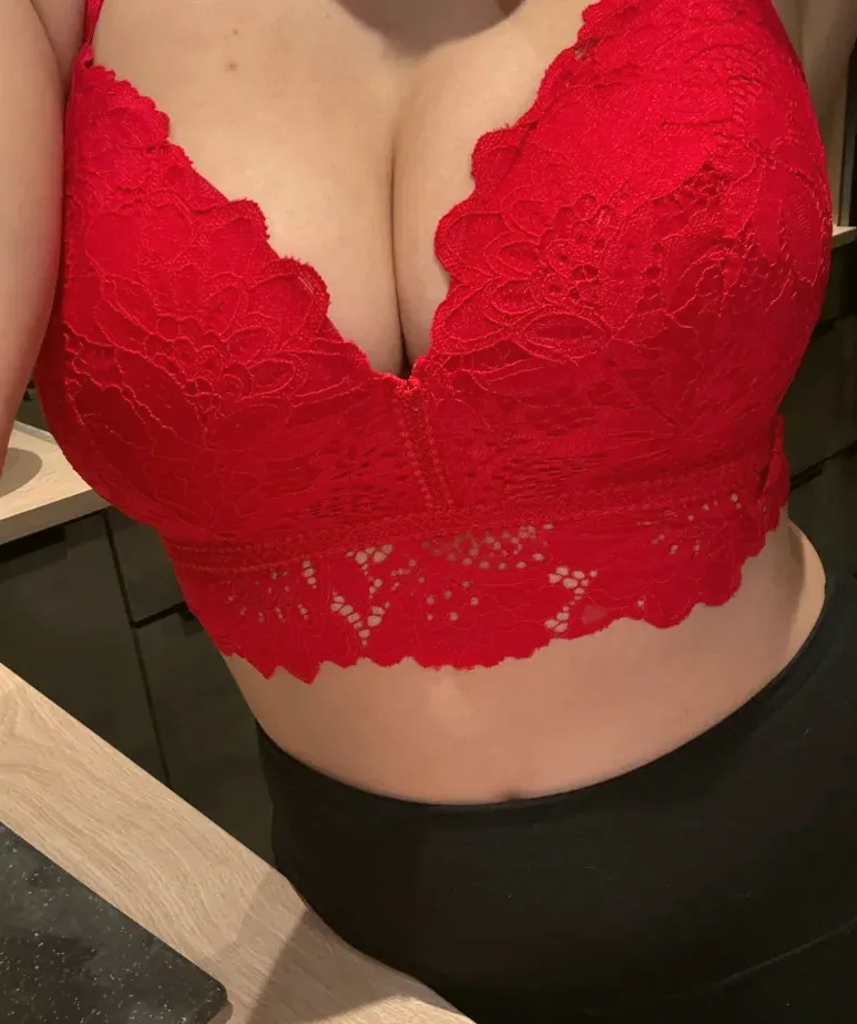Helena, 19
