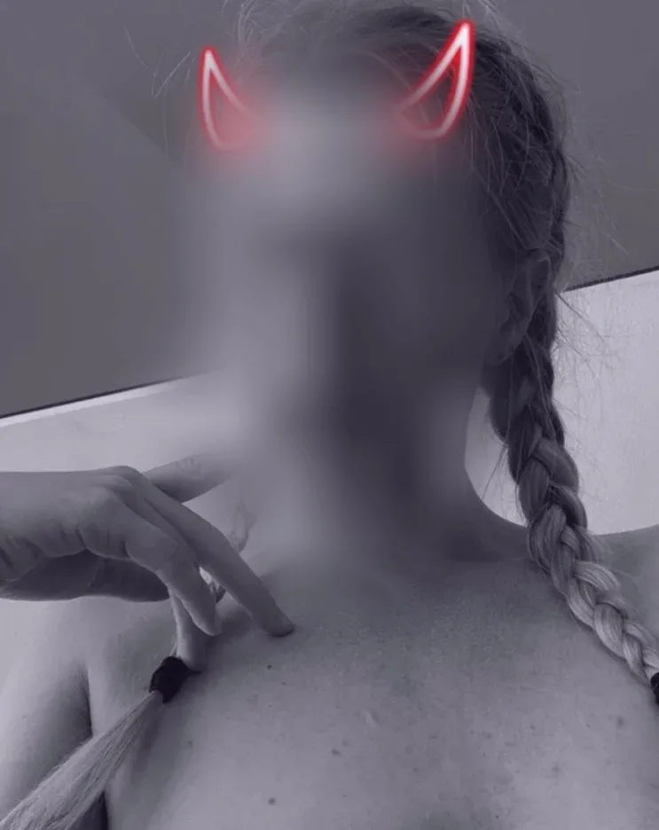Leyla, 32