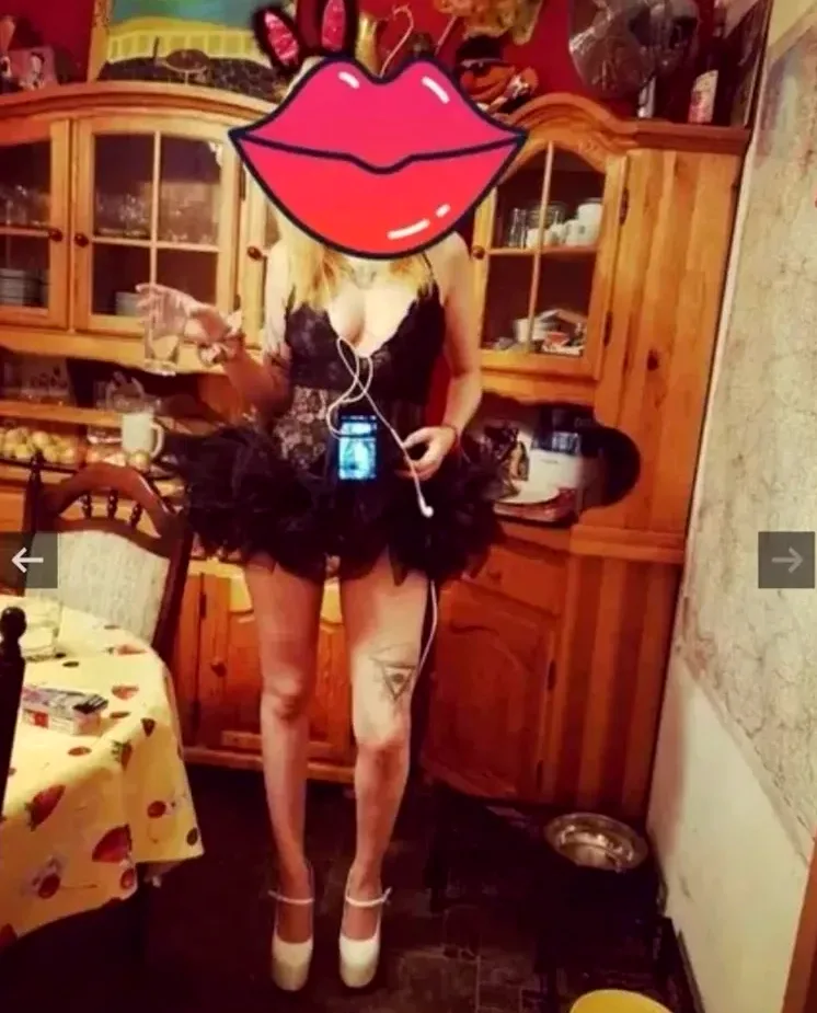 Leyla, 34