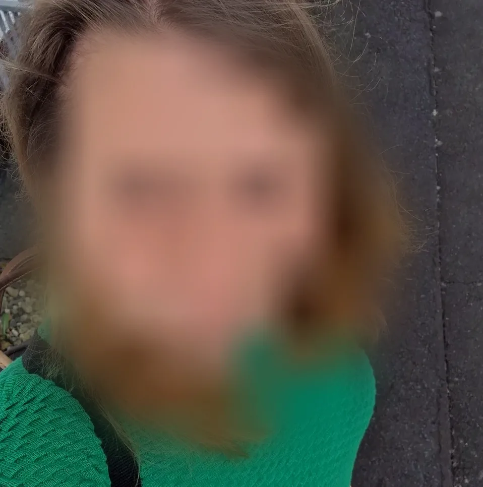 Marion, 32