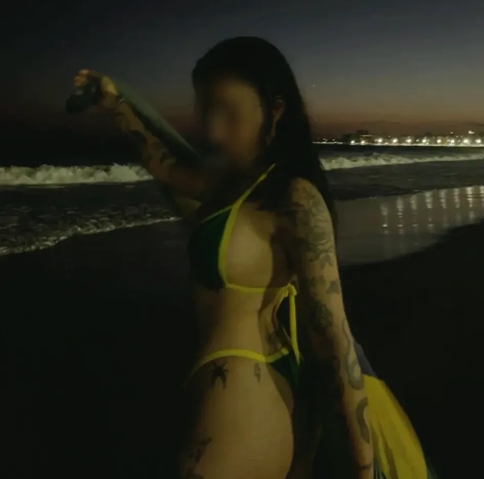 Nora, 28
