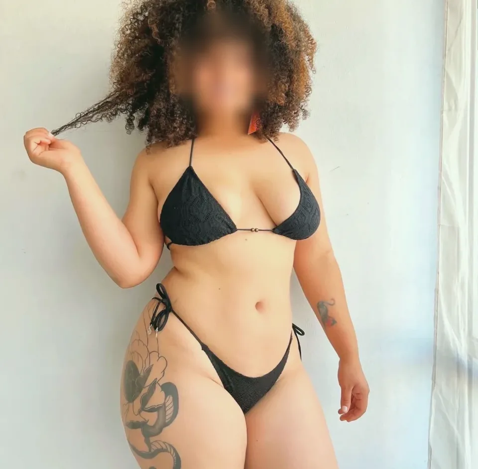 Yasmin, 30